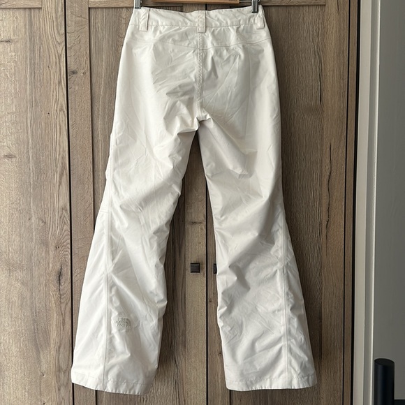 The North Face ski/snowboard pants. - Picture 2 of 9